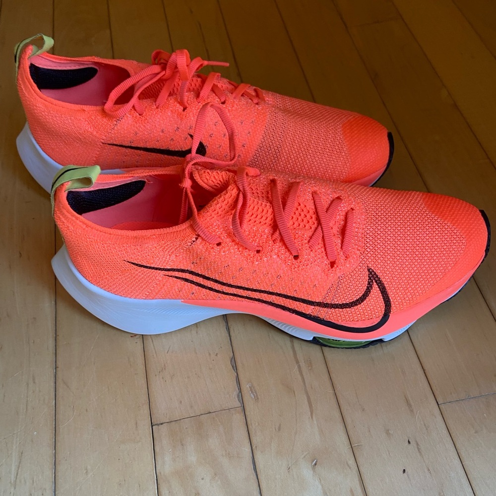 NIB Vibrant Orange Nike Air Zoom Tempo Sneakers Size 6.5Y (Size 8 Women) - Picture 3 of 11